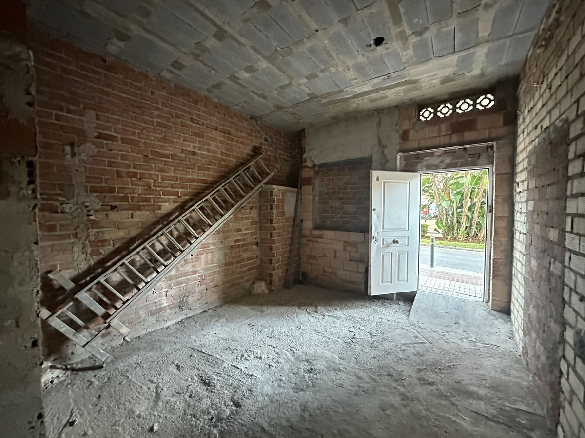 Te koop Bedrijfspanden Costa Del Sol San Pedro De Alcántara € 129.000,-