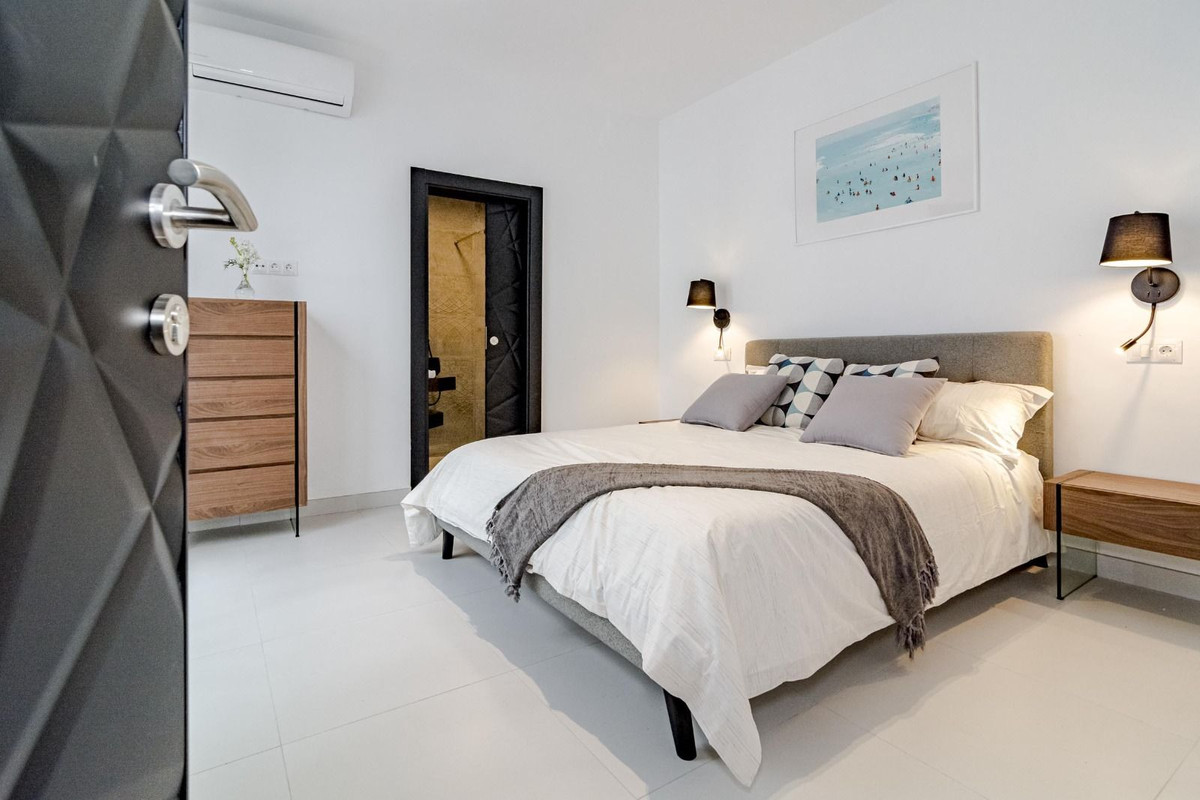 Te koop Herenhuis Costa Del Sol Estepona € 1.500.000,-