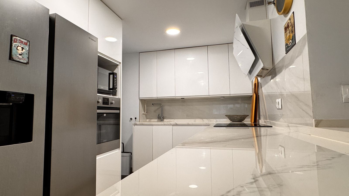 Te koop Middle Floor Apartment Costa Del Sol Nueva Andalucía € 470.000,-