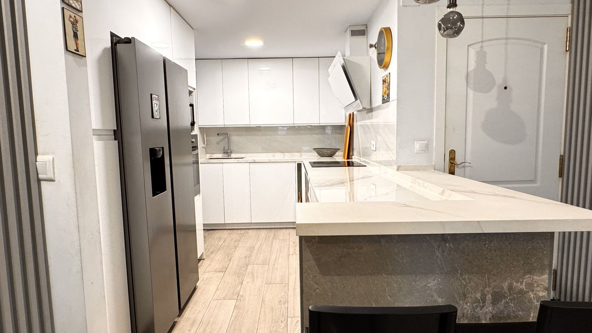 Te koop Middle Floor Apartment Costa Del Sol Nueva Andalucía € 470.000,-