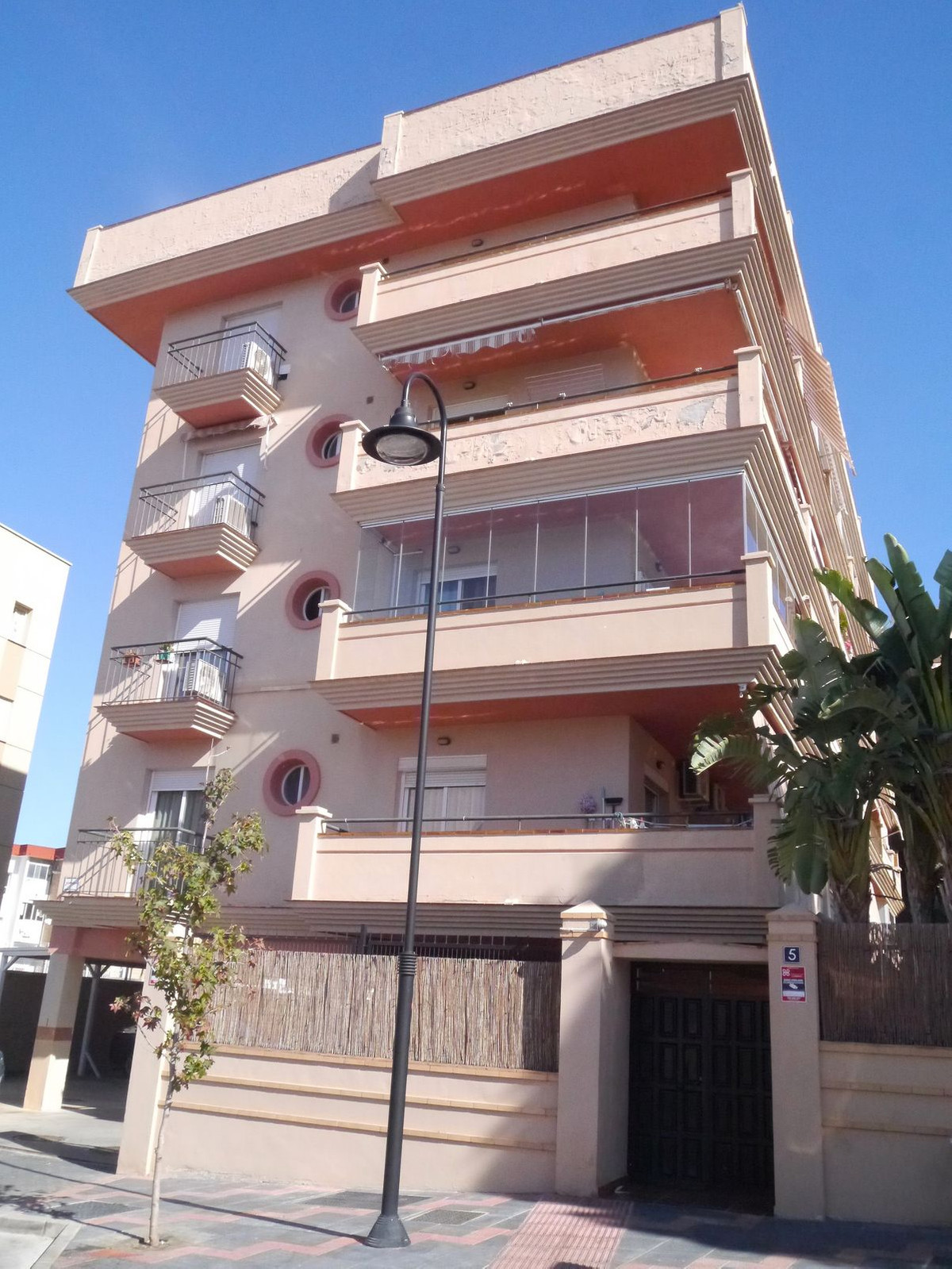 Te koop Middle Floor Apartment Costa Del Sol Fuengirola € 265.000,-
