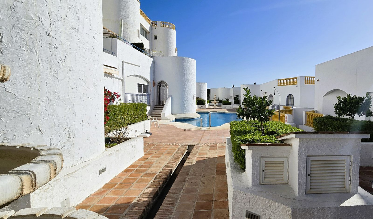 Te koop Middle Floor Apartment Costa Del Sol Mijas Golf € 315.000,-