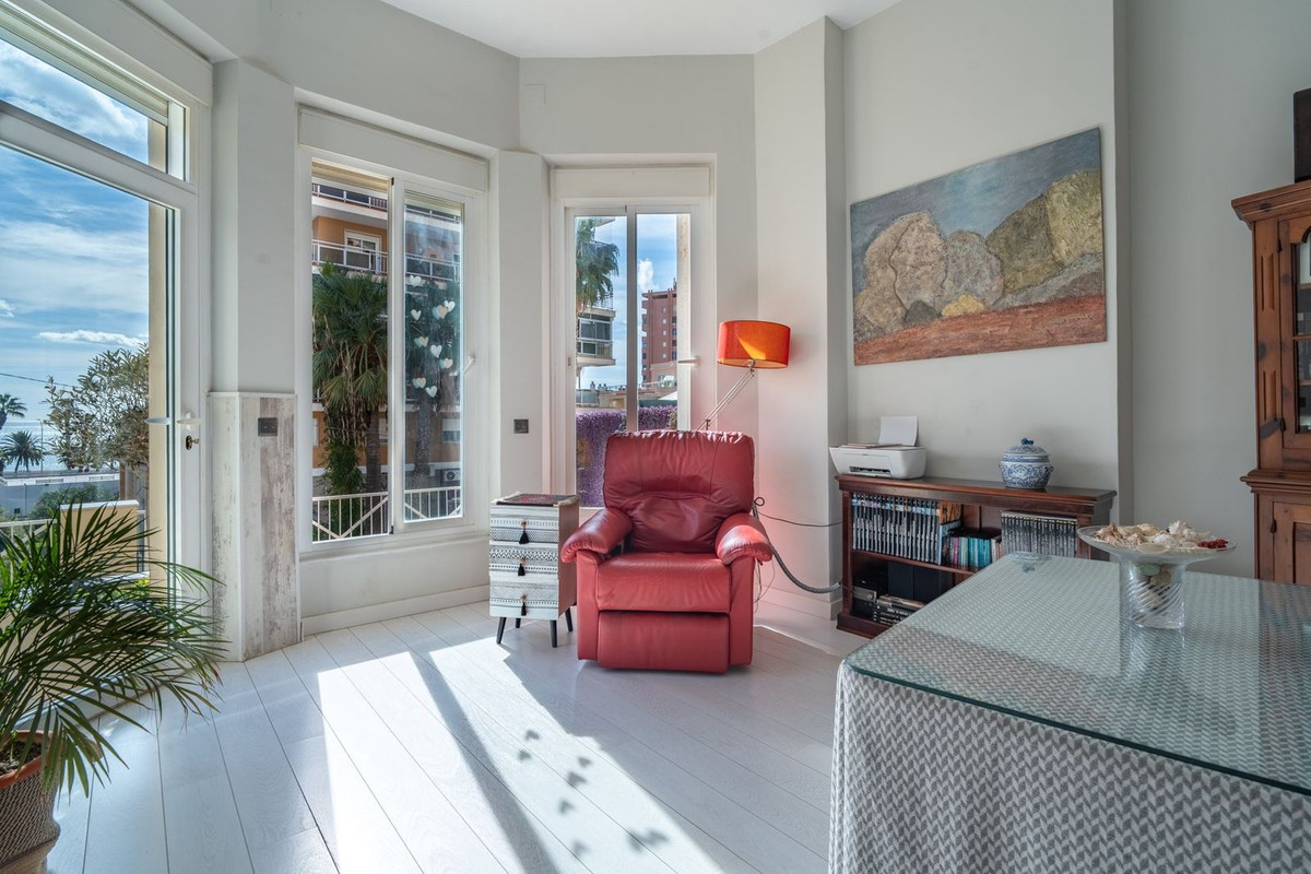 Te koop Middle Floor Apartment Costa Del Sol Málaga Este € 1.195.000,-