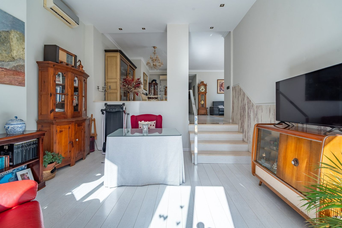 Te koop Middle Floor Apartment Costa Del Sol Málaga Este € 1.195.000,-