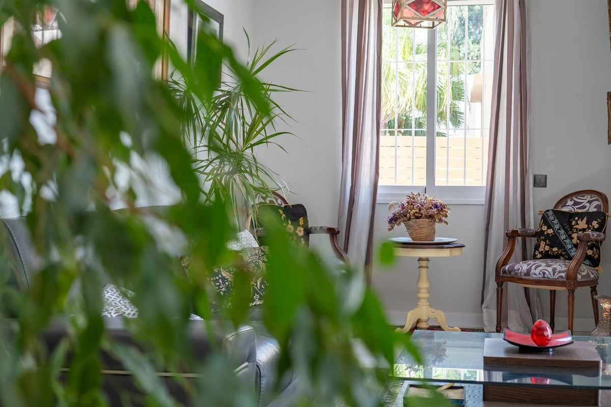 Te koop Middle Floor Apartment Costa Del Sol Málaga Este € 1.195.000,-