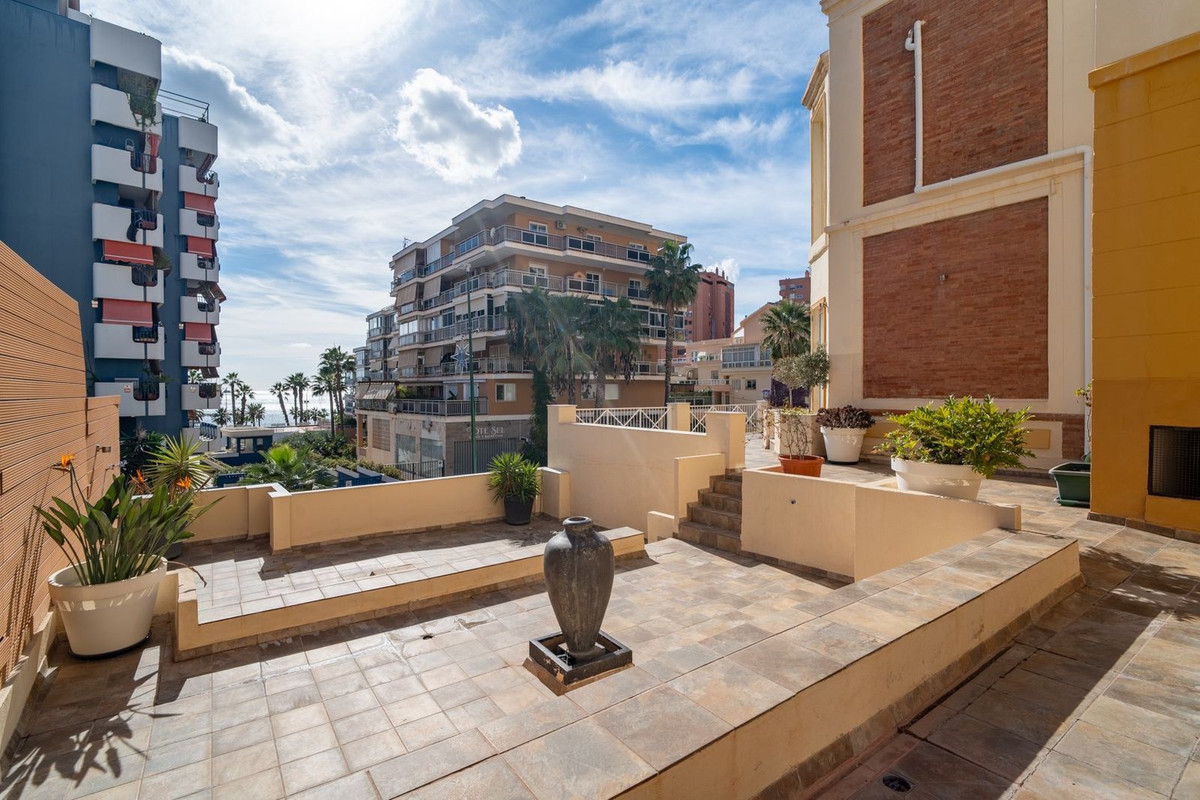 Te koop Middle Floor Apartment Costa Del Sol Málaga Este € 1.195.000,-