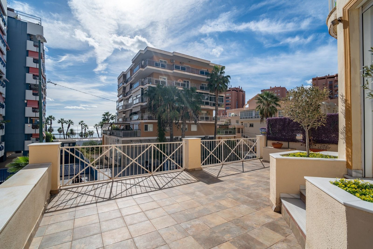 Te koop Middle Floor Apartment Costa Del Sol Málaga Este € 1.195.000,-