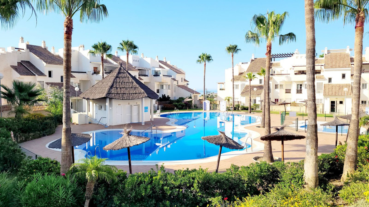 Te koop Middle Floor Apartment Costa Del Sol Benalmadena € 369.000,-