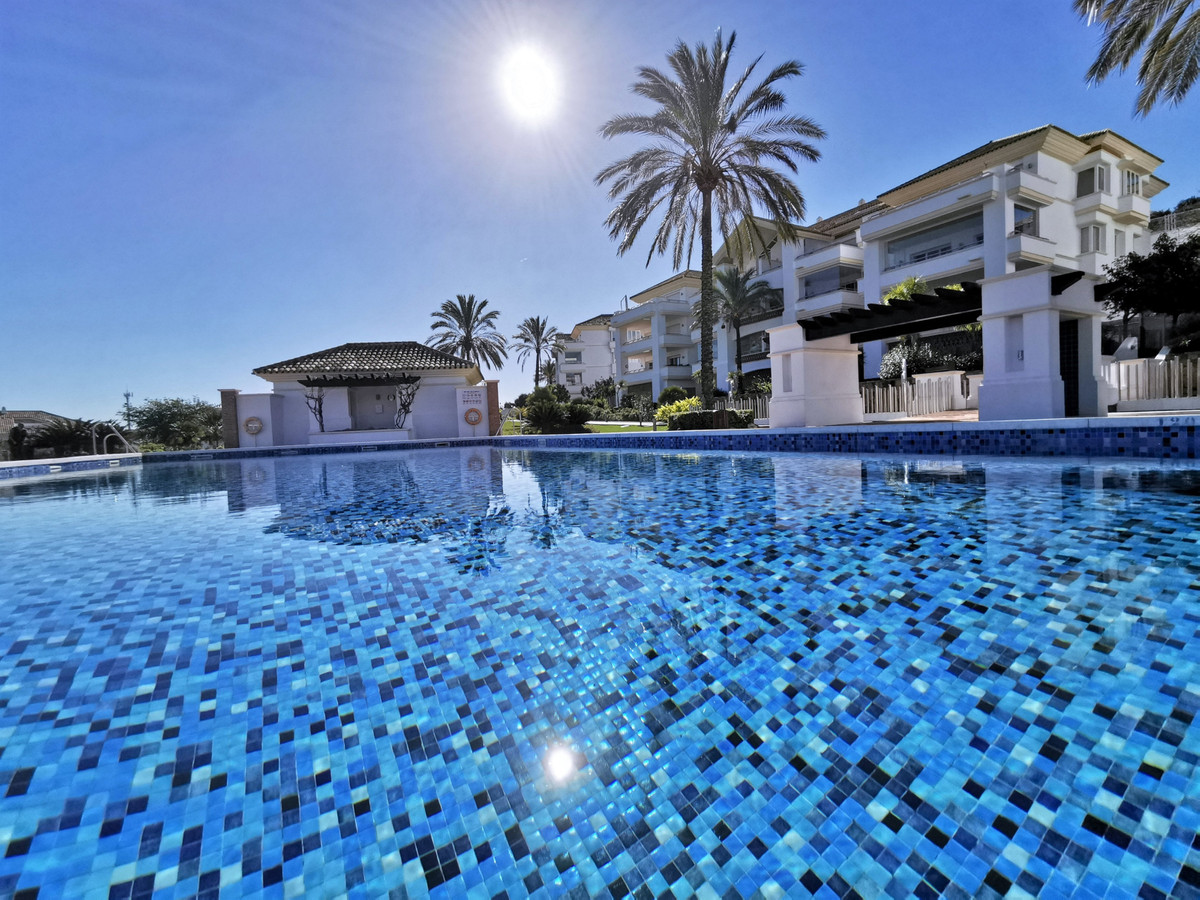 Te koop Middle Floor Apartment Costa Del Sol La Cala Golf € 395.000,-