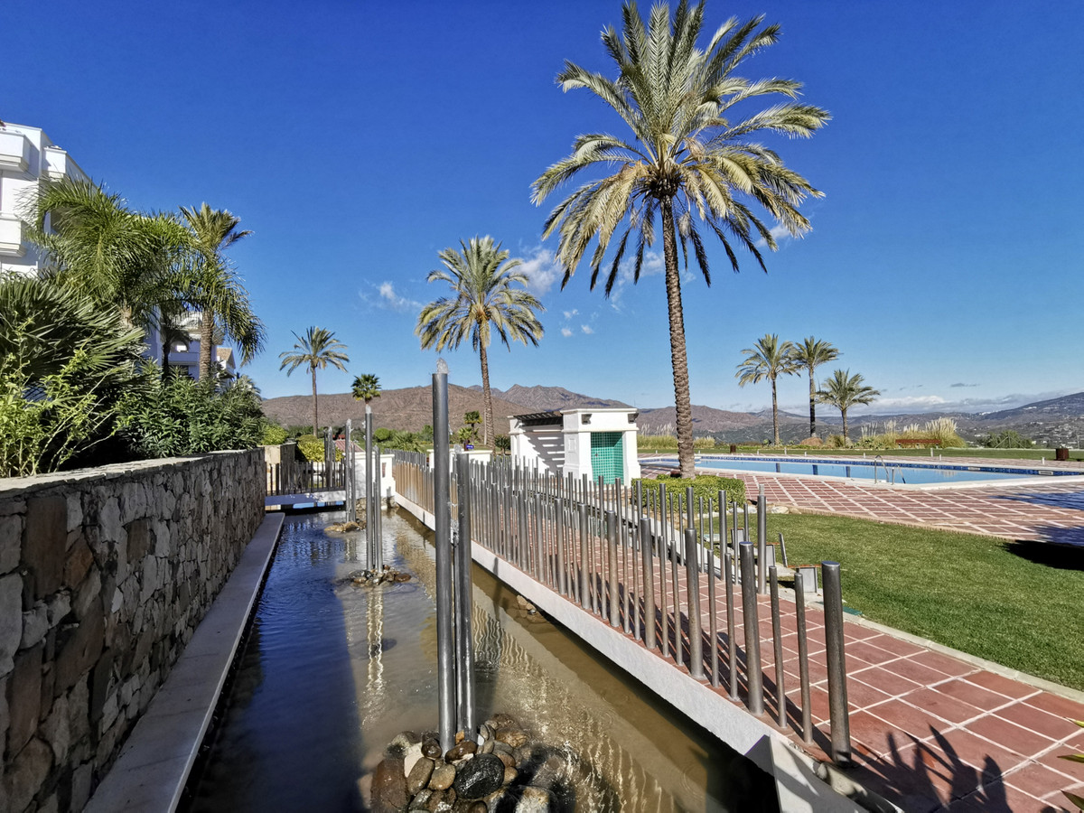 Te koop Middle Floor Apartment Costa Del Sol La Cala Golf € 395.000,-