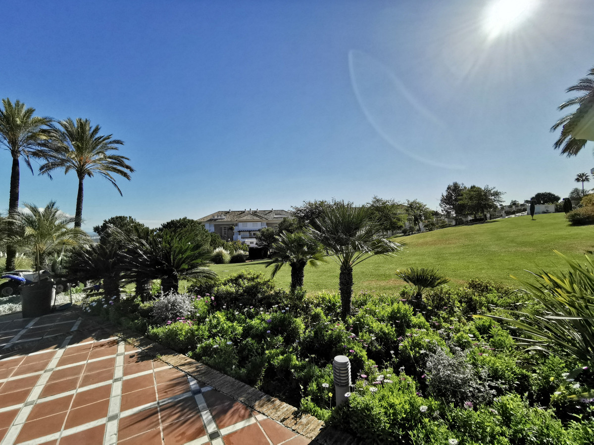 Te koop Middle Floor Apartment Costa Del Sol La Cala Golf € 395.000,-