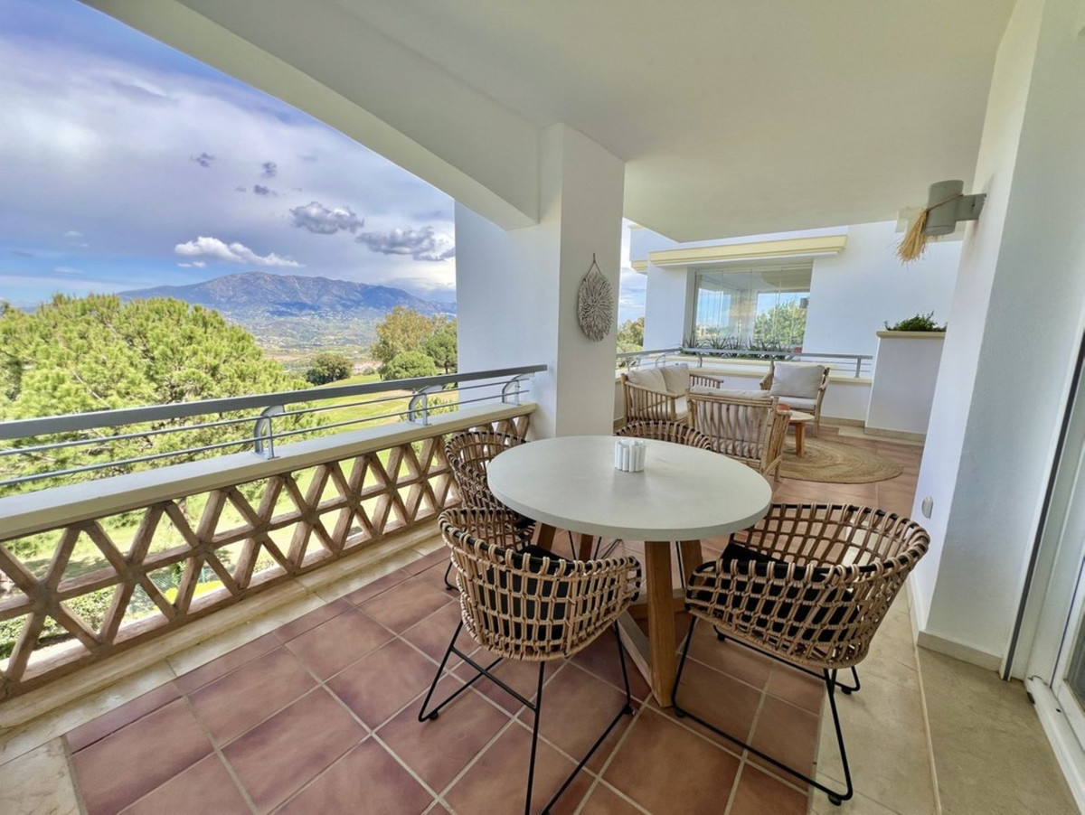 Te koop Middle Floor Apartment Costa Del Sol La Cala Golf € 395.000,-