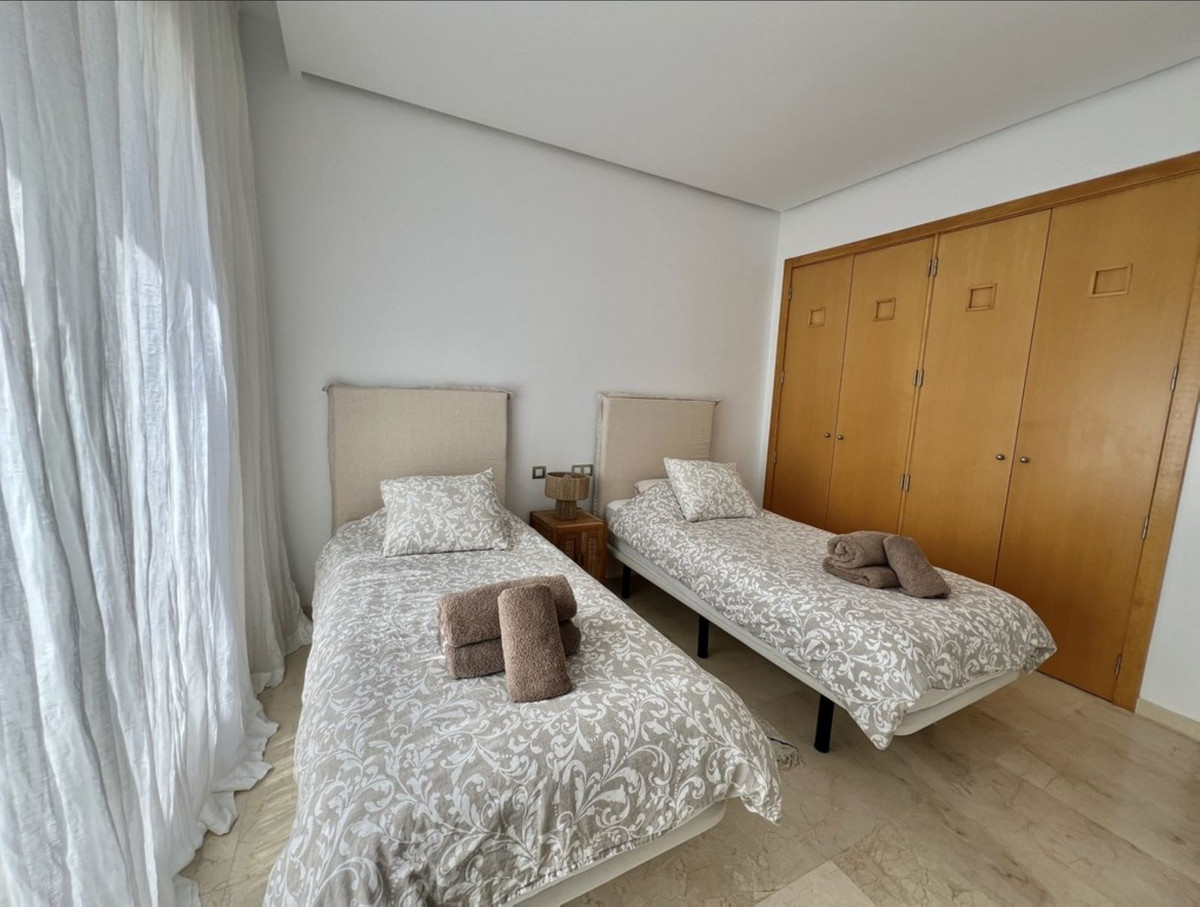 Te koop Middle Floor Apartment Costa Del Sol La Cala Golf € 395.000,-