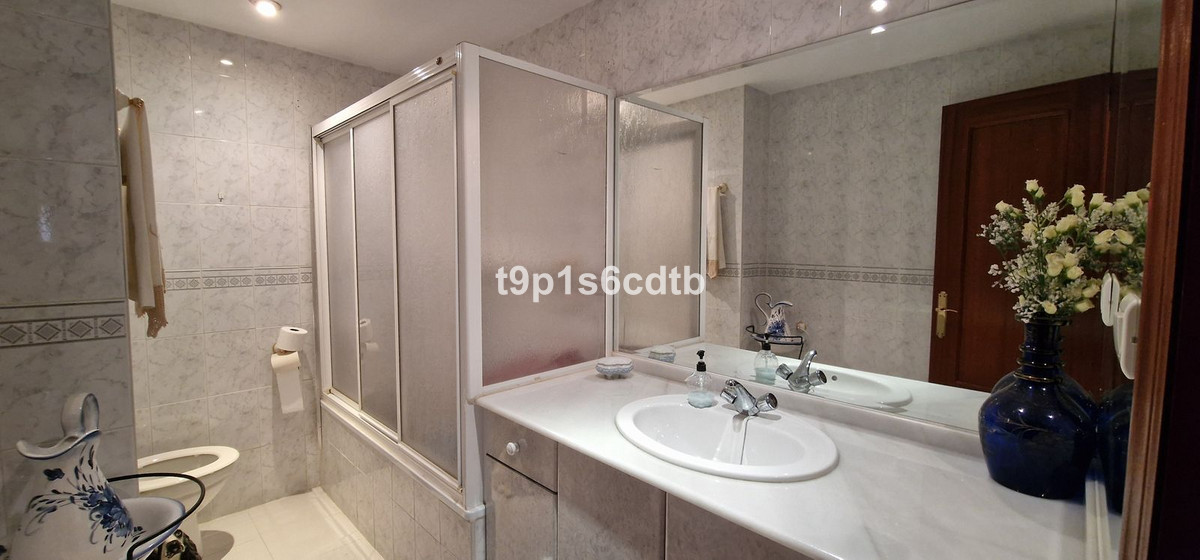 Te koop Middle Floor Apartment Costa Del Sol San Pedro De Alcántara € 375.000,-