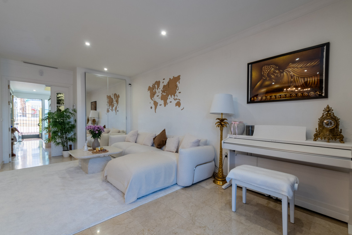 Te koop Herenhuis Costa Del Sol Mijas Costa € 660.000,-