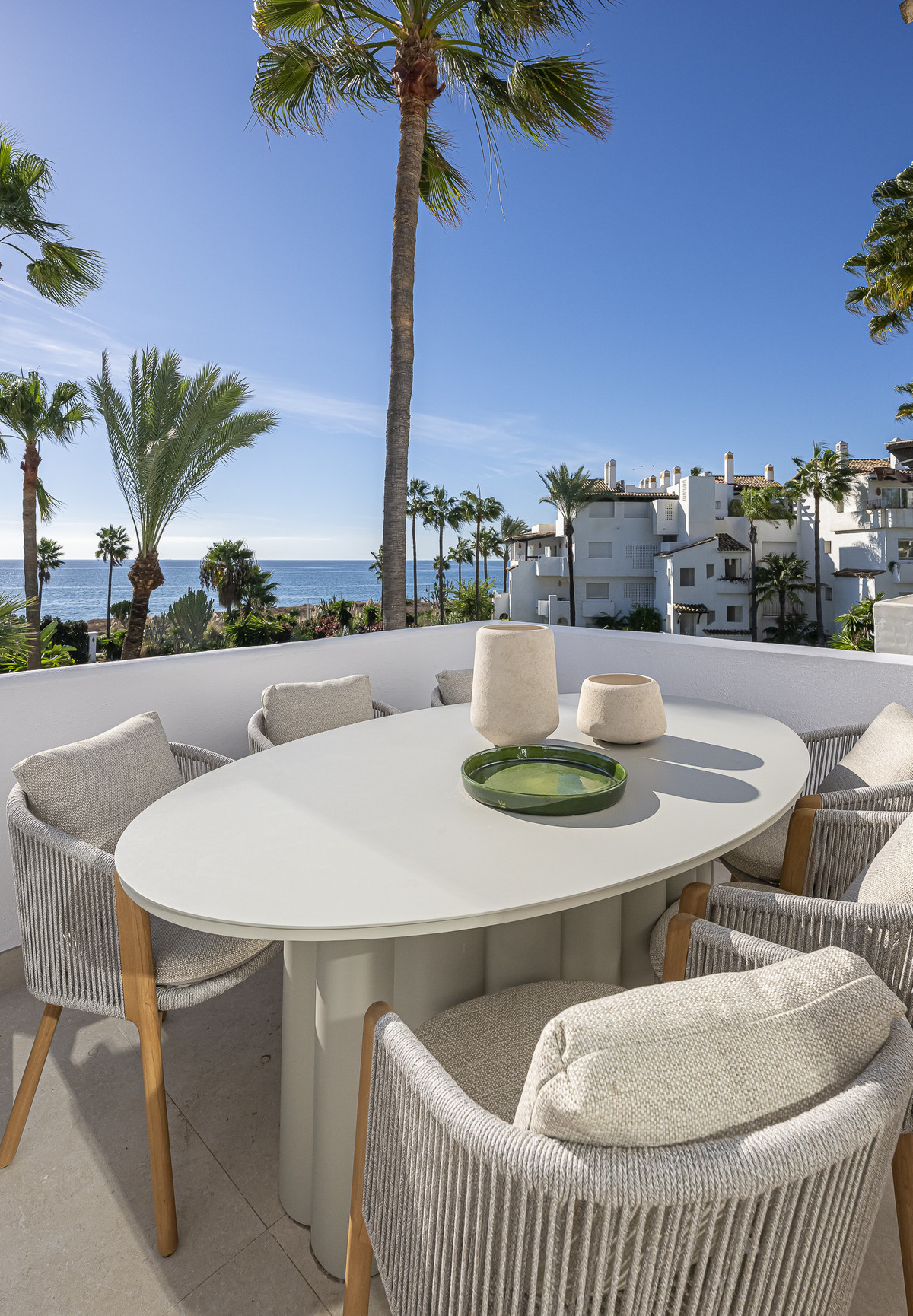 Te koop Middle Floor Apartment Costa Del Sol Costalita € 995.000,-