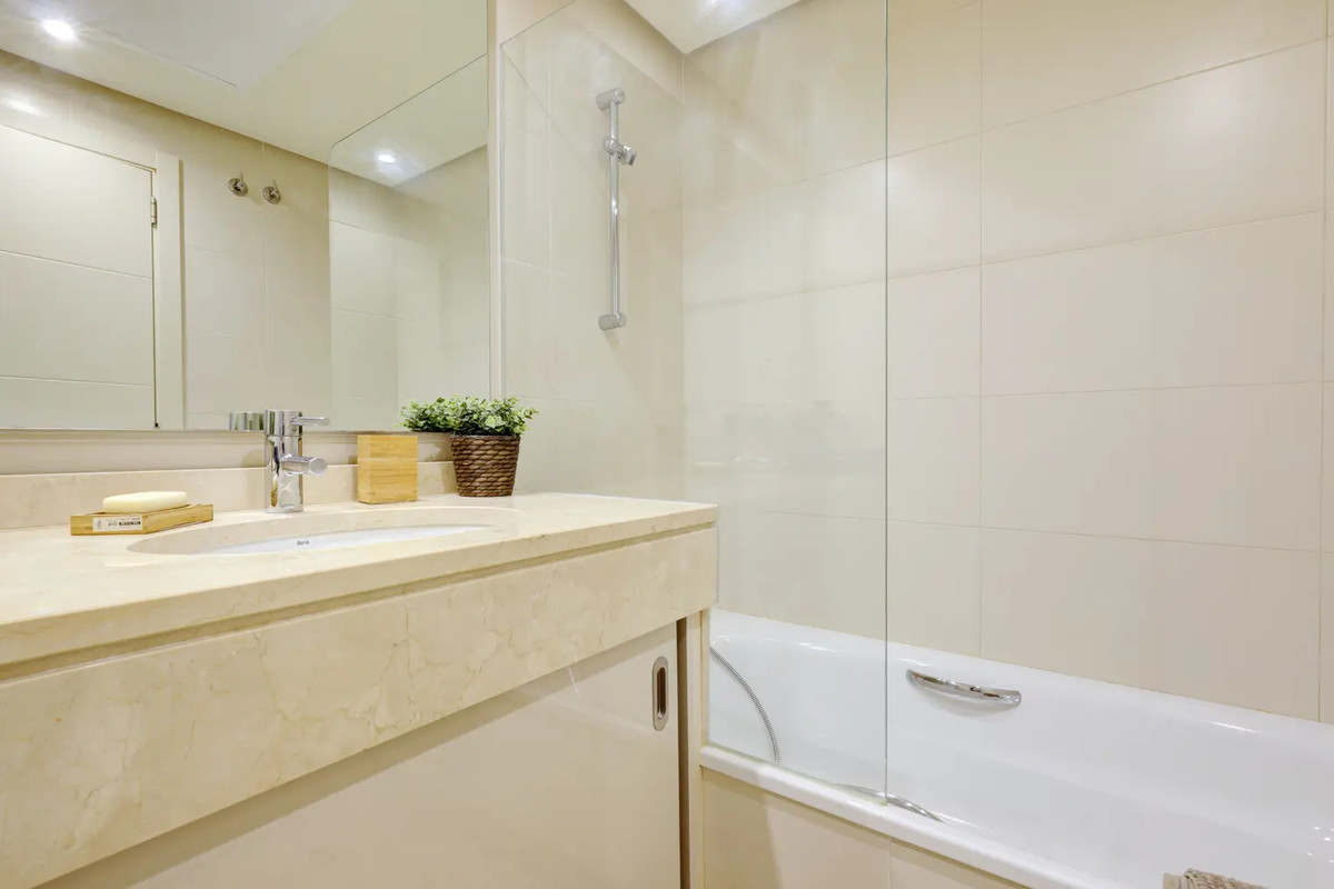 Te koop Gelijkvloers appartement Costa Del Sol Casares € 375.000,-