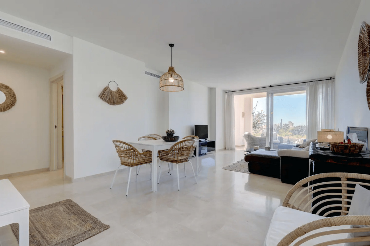 Te koop Gelijkvloers appartement Costa Del Sol Casares € 375.000,-