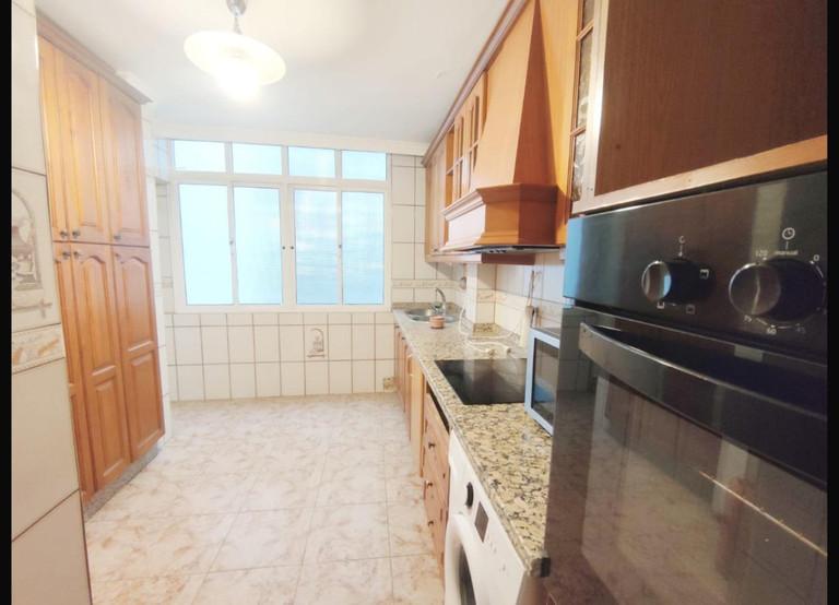 Te koop Middle Floor Apartment Costa Del Sol Estepona € 240.000,-