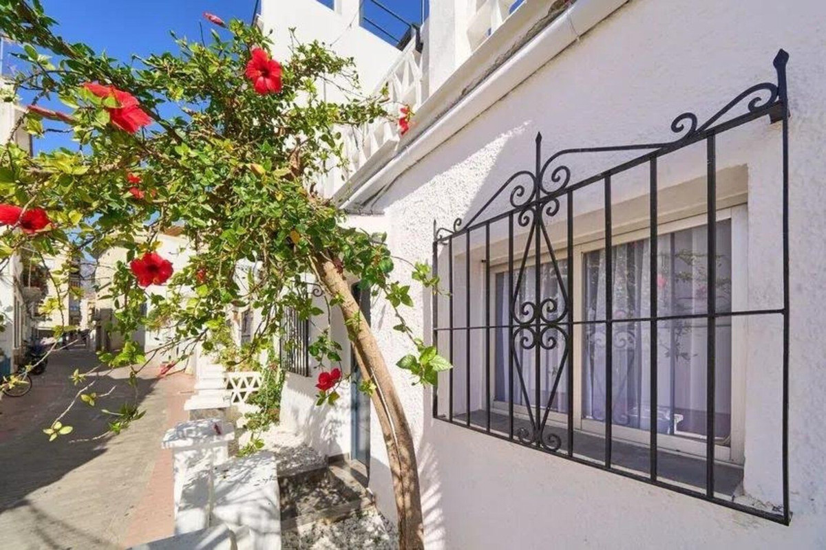 Te koop Herenhuis Costa Del Sol Marbella € 562.000,-