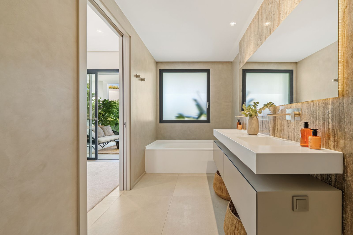 Te koop Vrijstaande Villa Costa Del Sol Nueva Andalucía € 4.895.000,-