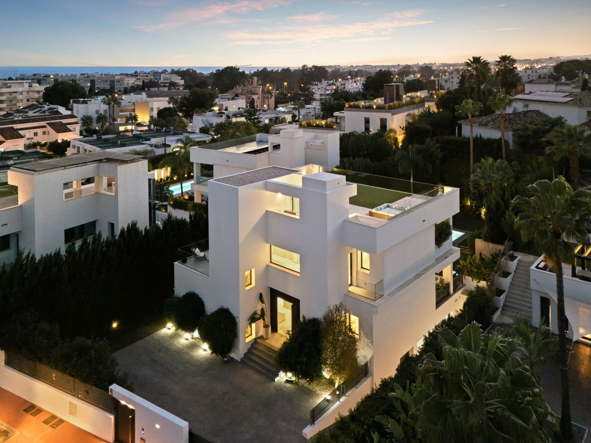 Te koop Vrijstaande Villa Costa Del Sol Nueva Andalucía € 4.895.000,-