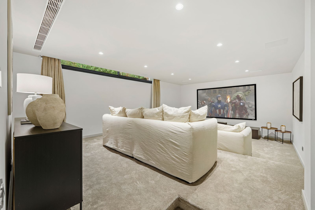 Te koop Vrijstaande Villa Costa Del Sol Nueva Andalucía € 4.895.000,-