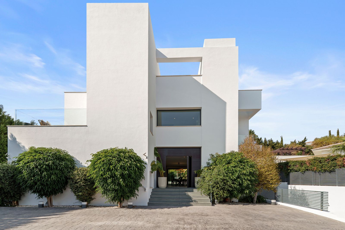 Te koop Vrijstaande Villa Costa Del Sol Nueva Andalucía € 4.895.000,-