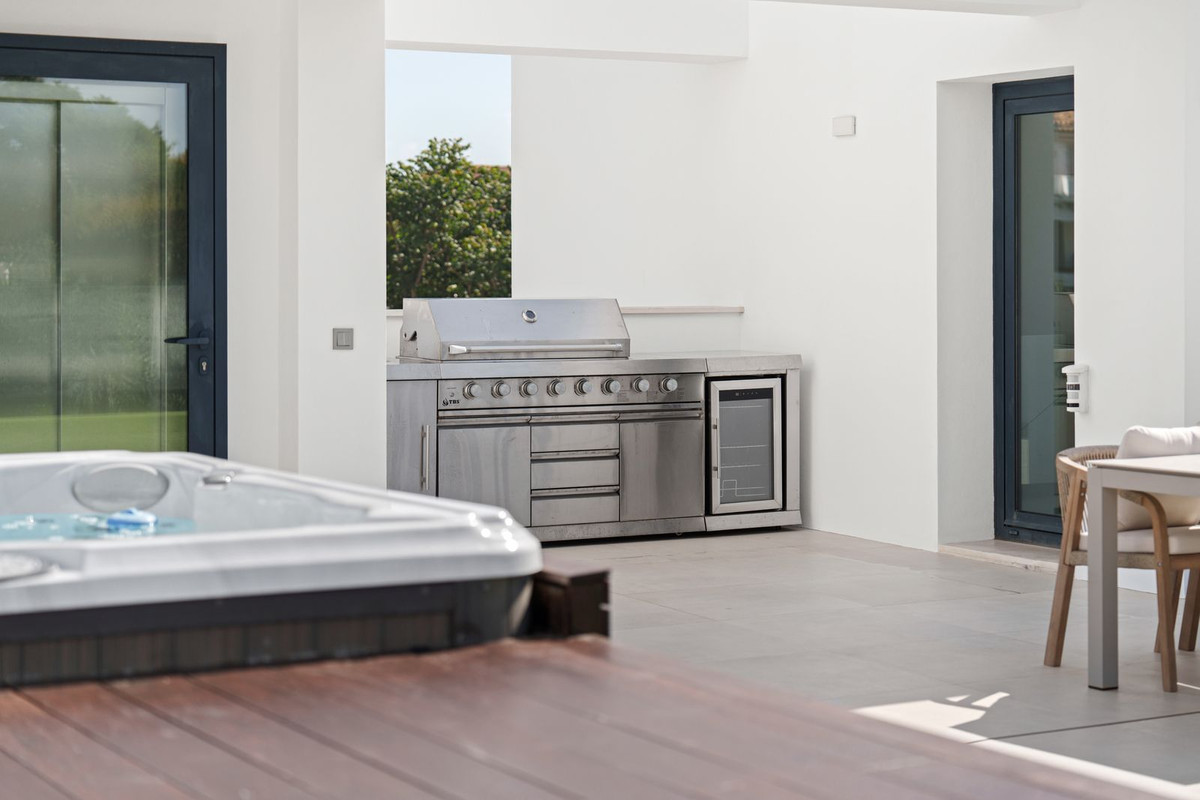 Te koop Vrijstaande Villa Costa Del Sol Nueva Andalucía € 4.895.000,-