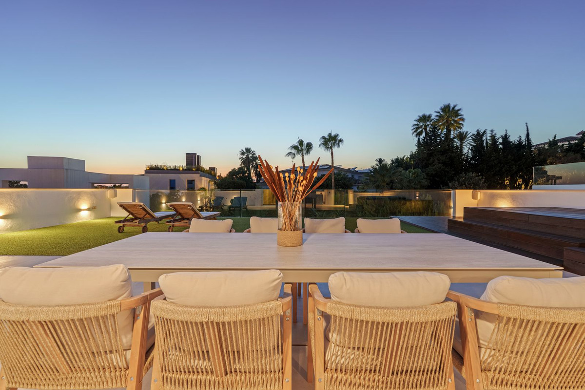 Te koop Vrijstaande Villa Costa Del Sol Nueva Andalucía € 4.895.000,-