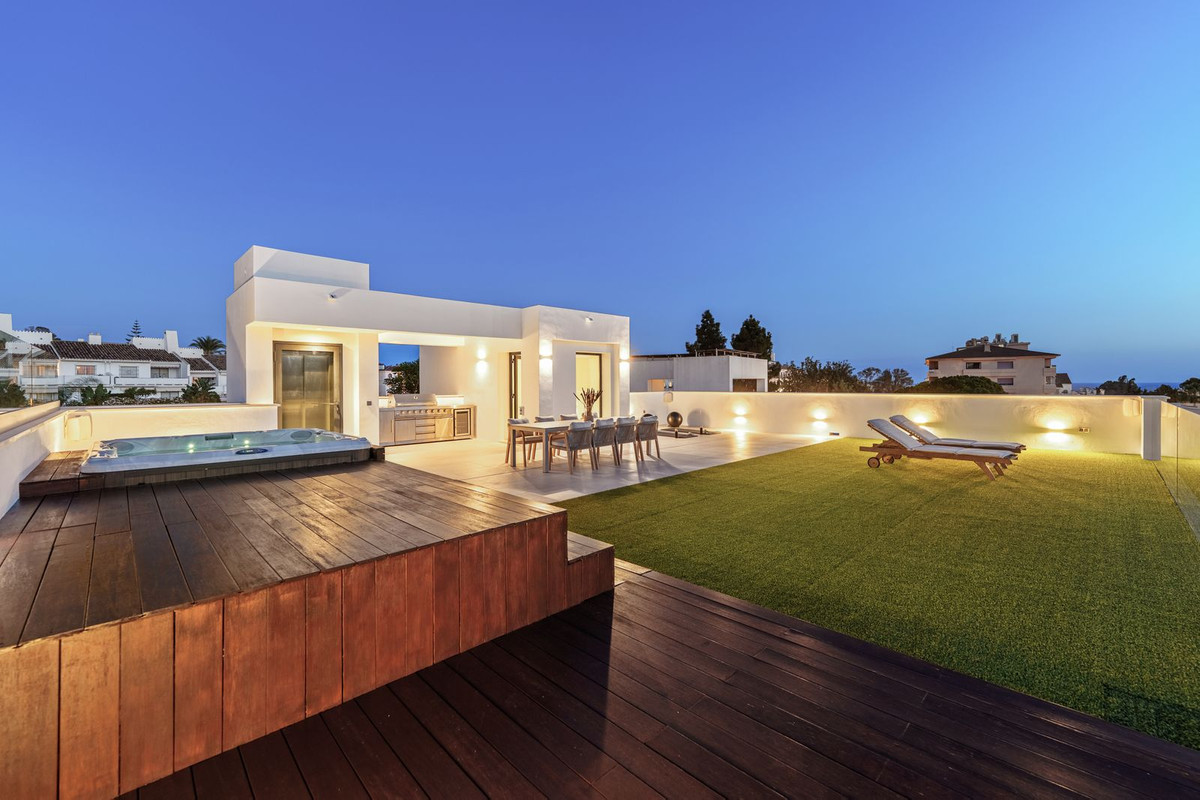 Te koop Vrijstaande Villa Costa Del Sol Nueva Andalucía € 4.895.000,-