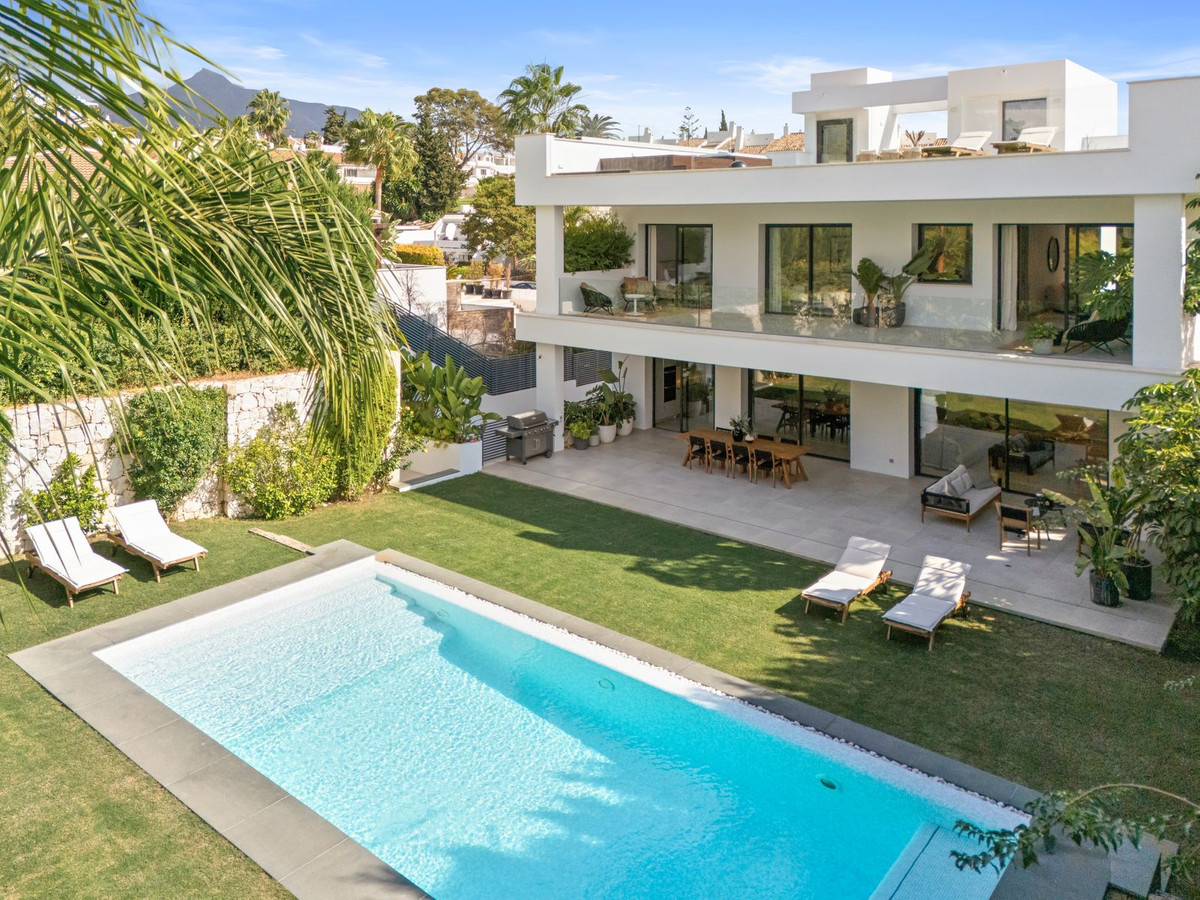 Te koop Vrijstaande Villa Costa Del Sol Nueva Andalucía € 4.895.000,-
