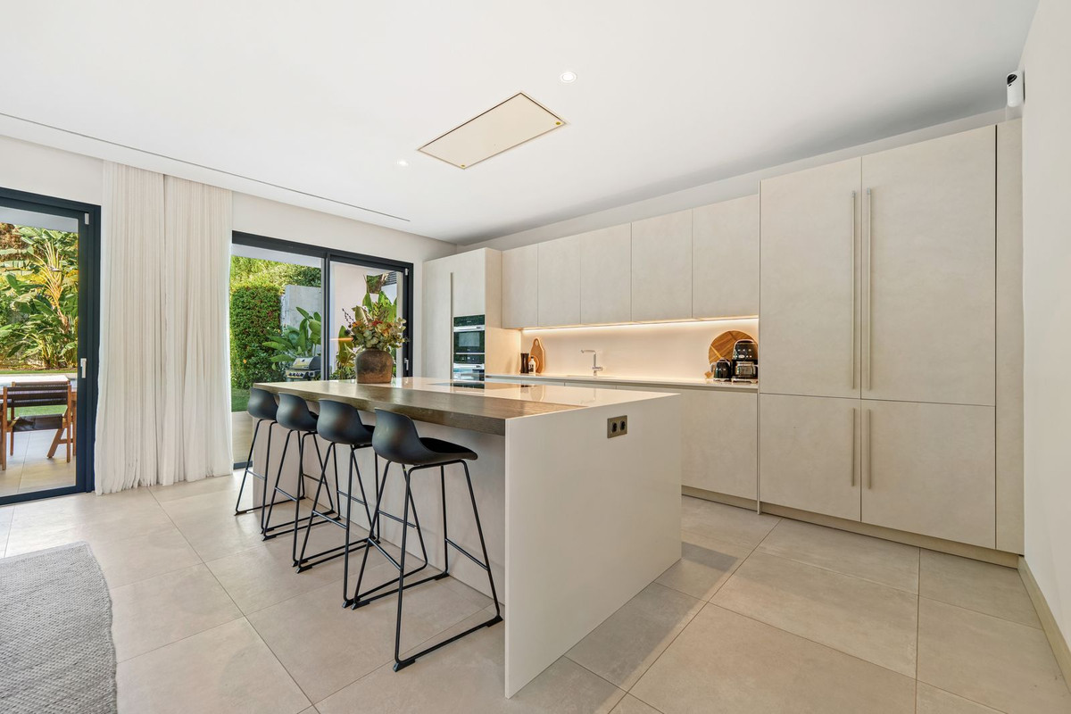 Te koop Vrijstaande Villa Costa Del Sol Nueva Andalucía € 4.895.000,-