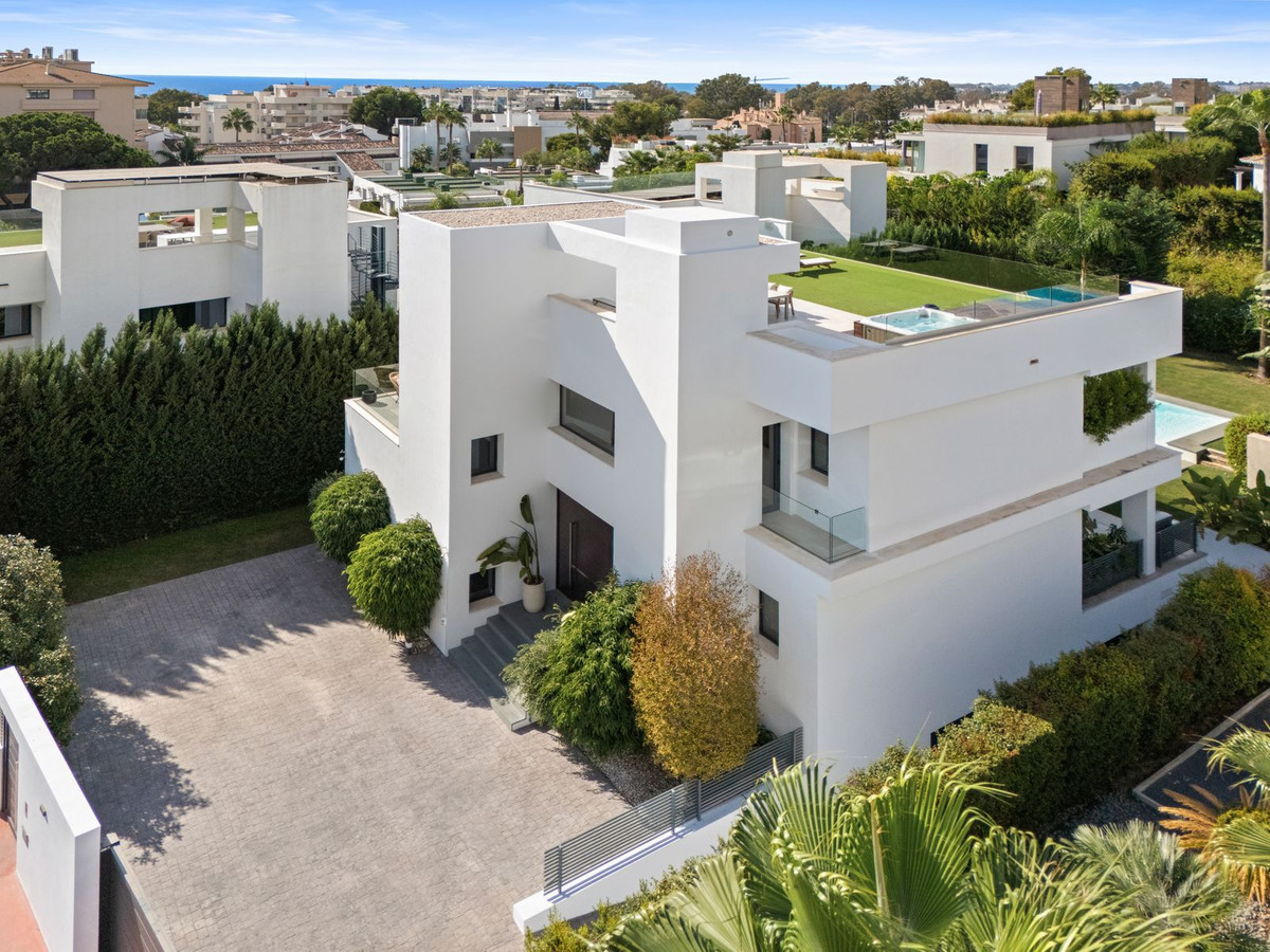 Te koop Vrijstaande Villa Costa Del Sol Nueva Andalucía € 4.895.000,-