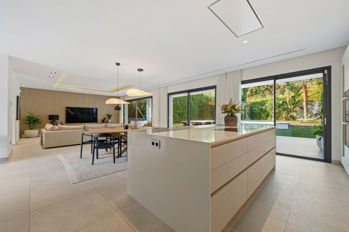 Te koop Vrijstaande Villa Costa Del Sol Nueva Andalucía € 4.895.000,-