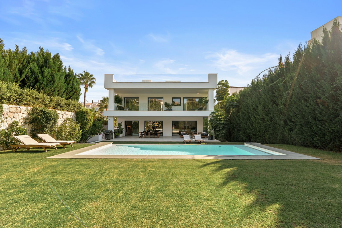 Te koop Vrijstaande Villa Costa Del Sol Nueva Andalucía € 4.895.000,-