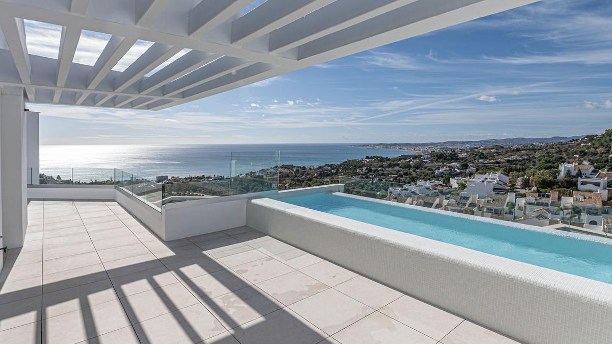 Te koop Vrijstaande Villa Costa Del Sol Benalmadena € 2.100.000,-