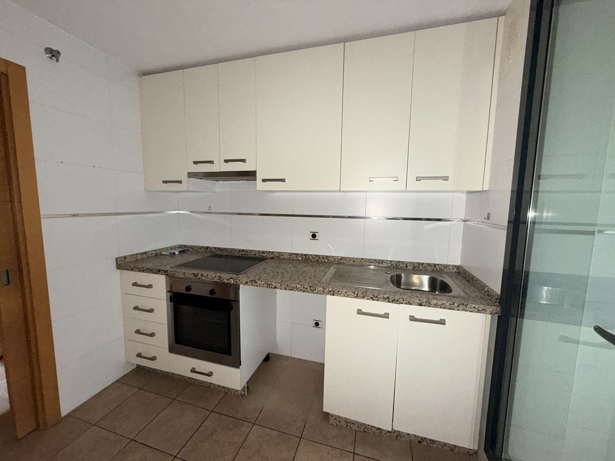 Te koop Middle Floor Apartment Costa Del Sol La Cala De Mijas € 329.000,-