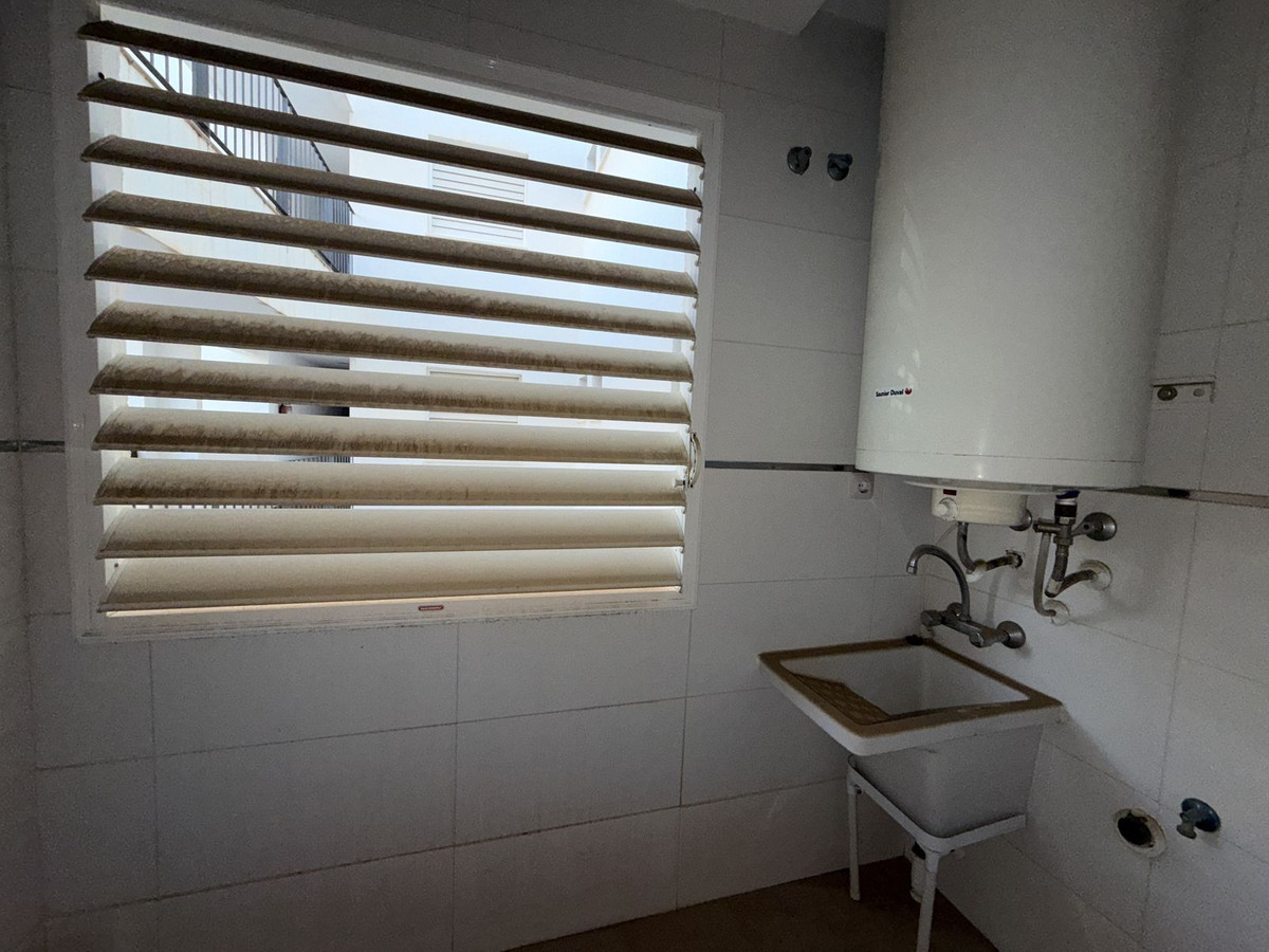 Te koop Middle Floor Apartment Costa Del Sol La Cala De Mijas € 329.000,-