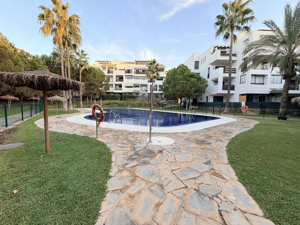 Te koop Middle Floor Apartment Costa Del Sol La Cala De Mijas € 329.000,-