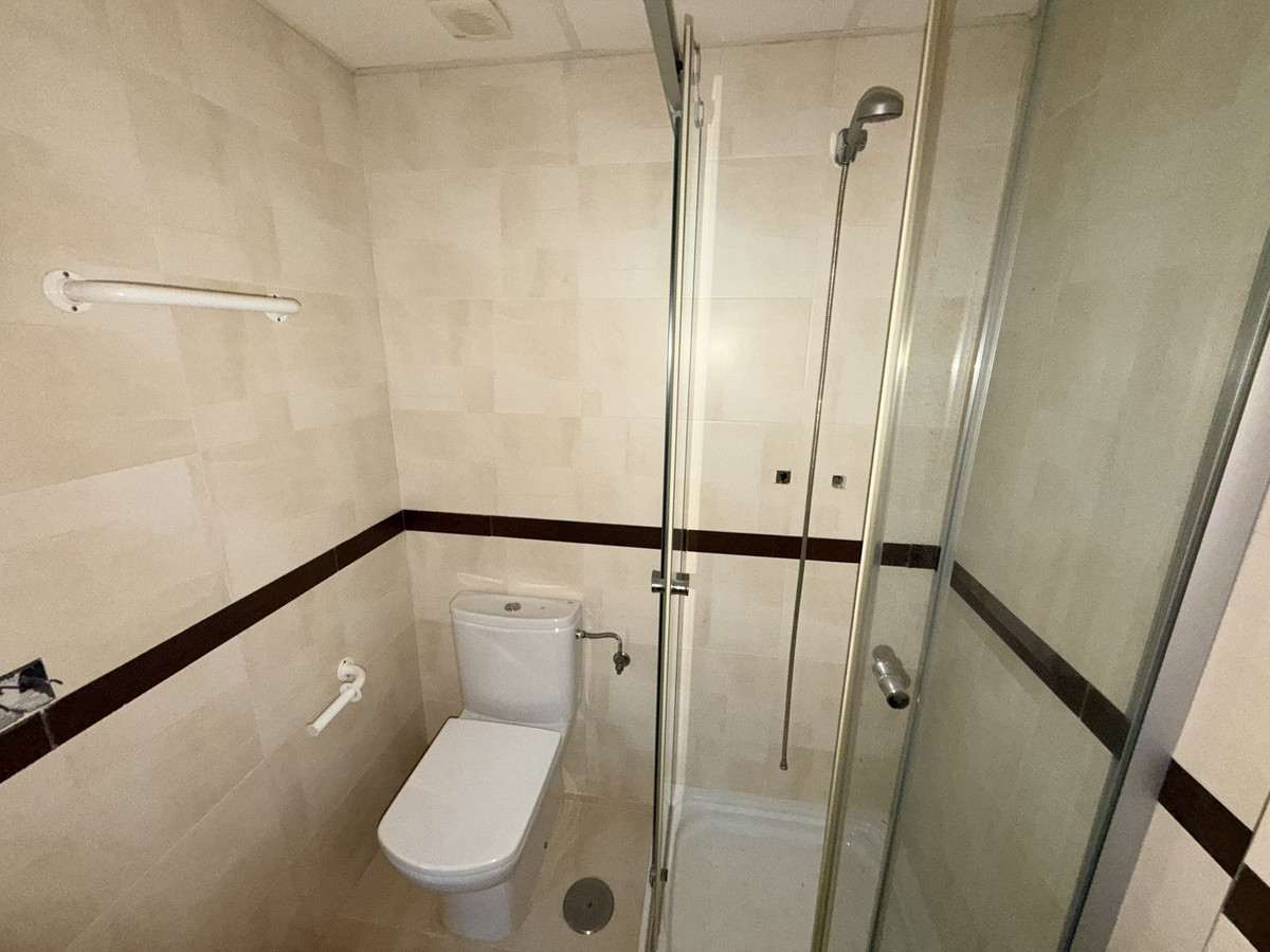 Te koop Middle Floor Apartment Costa Del Sol La Cala De Mijas € 329.000,-