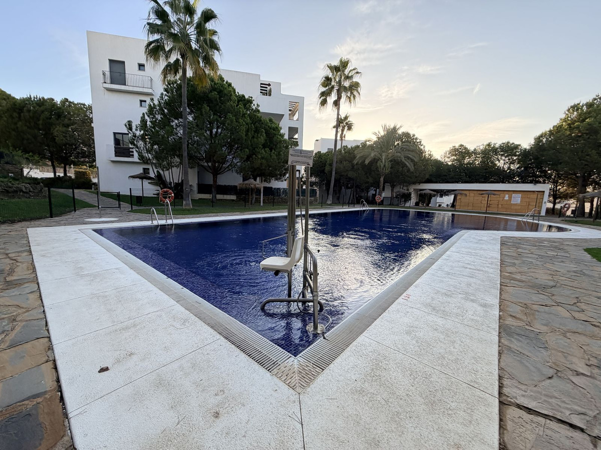 Te koop Middle Floor Apartment Costa Del Sol La Cala De Mijas € 329.000,-