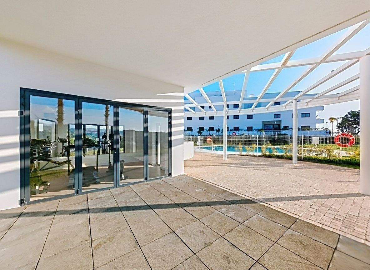 Te koop Middle Floor Apartment Costa Del Sol Estepona € 450.000,-