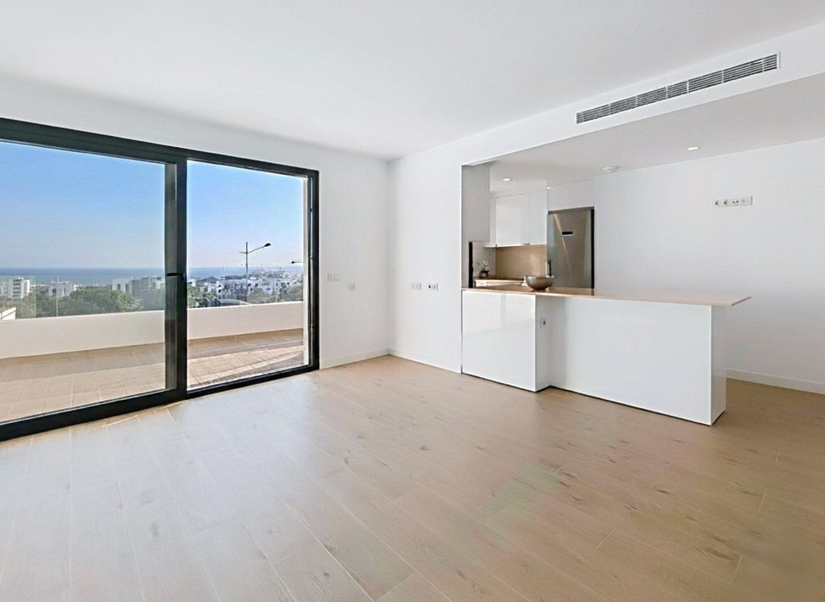 Te koop Middle Floor Apartment Costa Del Sol Estepona € 450.000,-