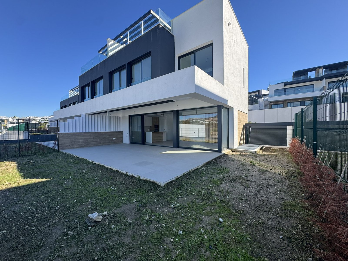 Te koop Herenhuis Costa Del Sol Atalaya € 980.000,-