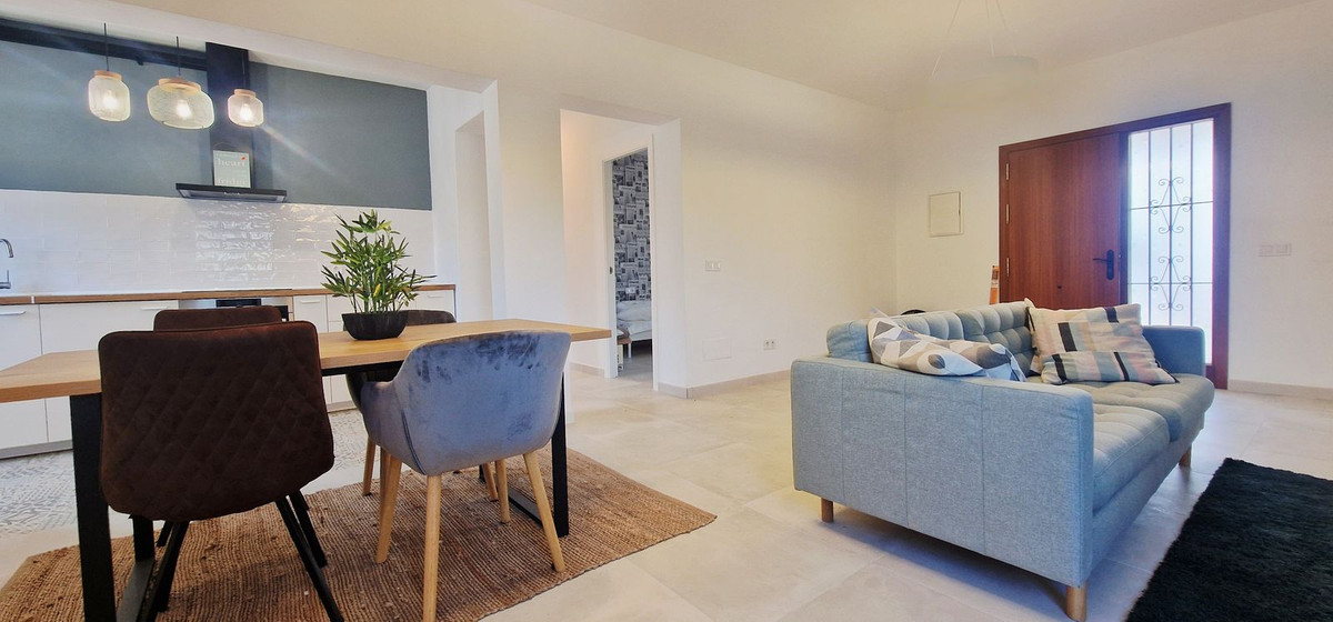 Te koop Vrijstaande Villa Costa Del Sol Arenas € 360.000,-