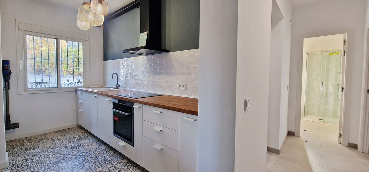 Te koop Vrijstaande Villa Costa Del Sol Arenas € 360.000,-