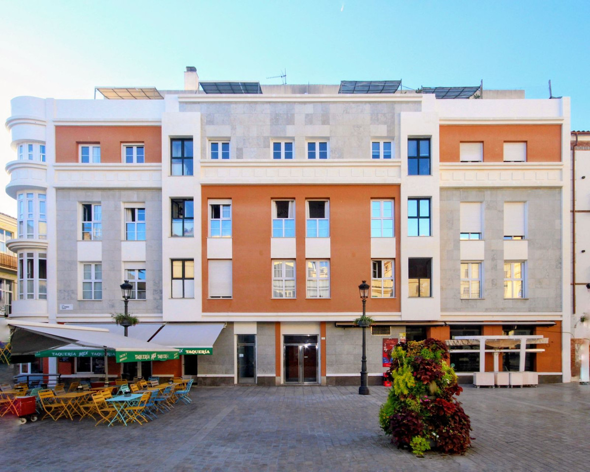 Te koop Middle Floor Apartment Costa Del Sol Málaga € 409.950,-