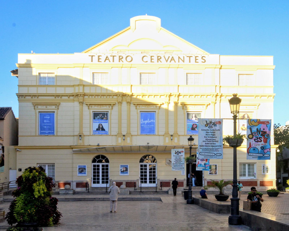 Te koop Middle Floor Apartment Costa Del Sol Málaga € 409.950,-