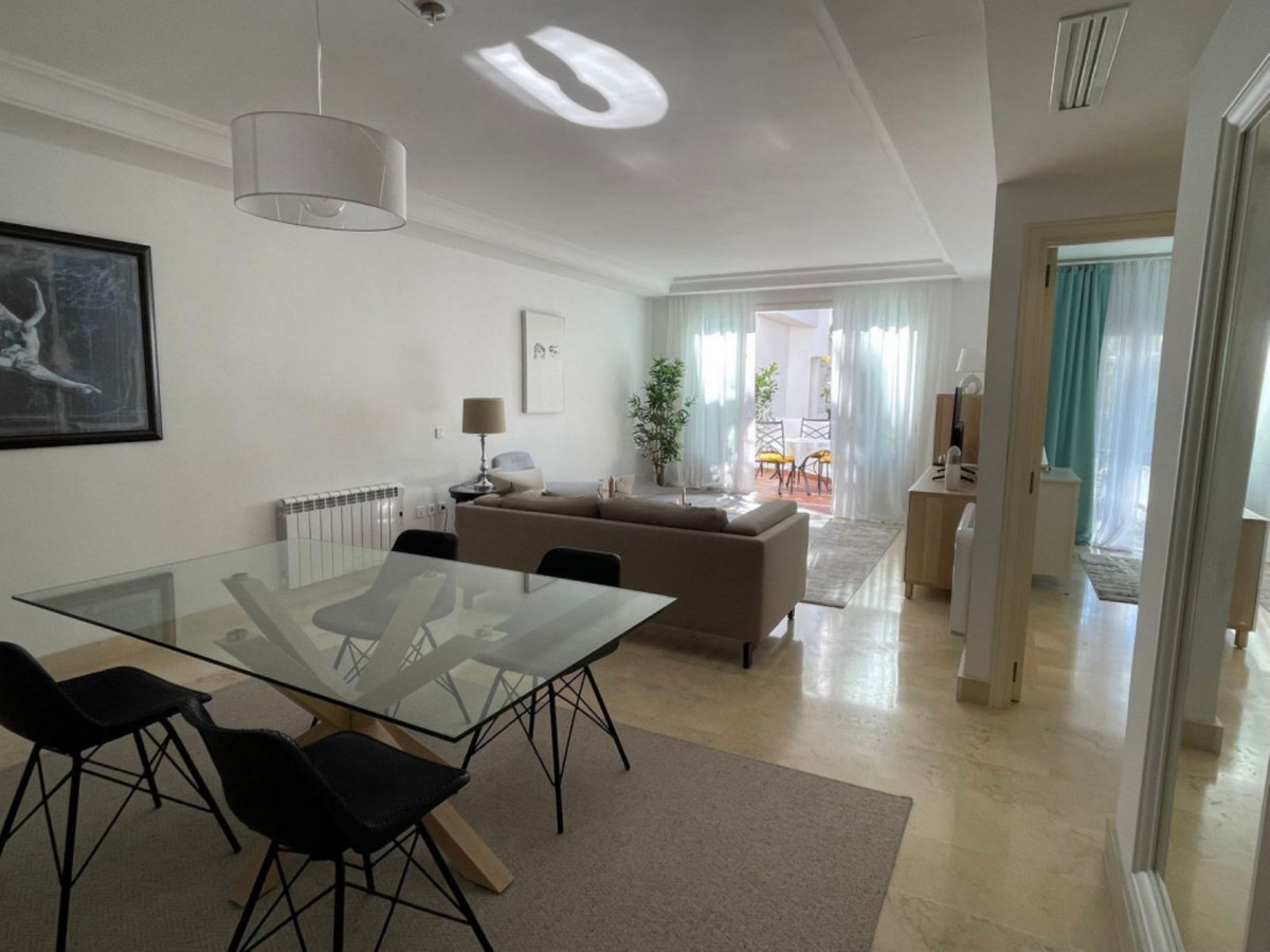 Te koop Middle Floor Apartment Costa Del Sol Nueva Andalucía € 735.000,-